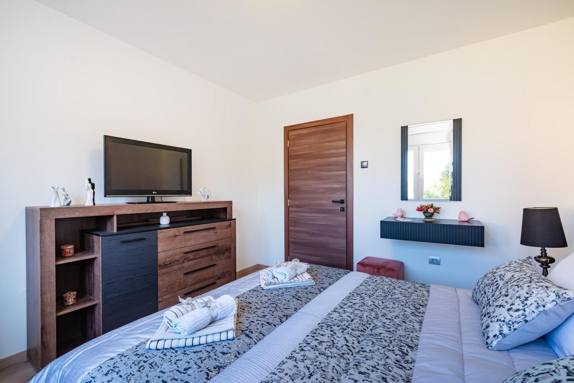 Kolovare Garden Oasis - First Row By Sea Apartment Zadar Ngoại thất bức ảnh