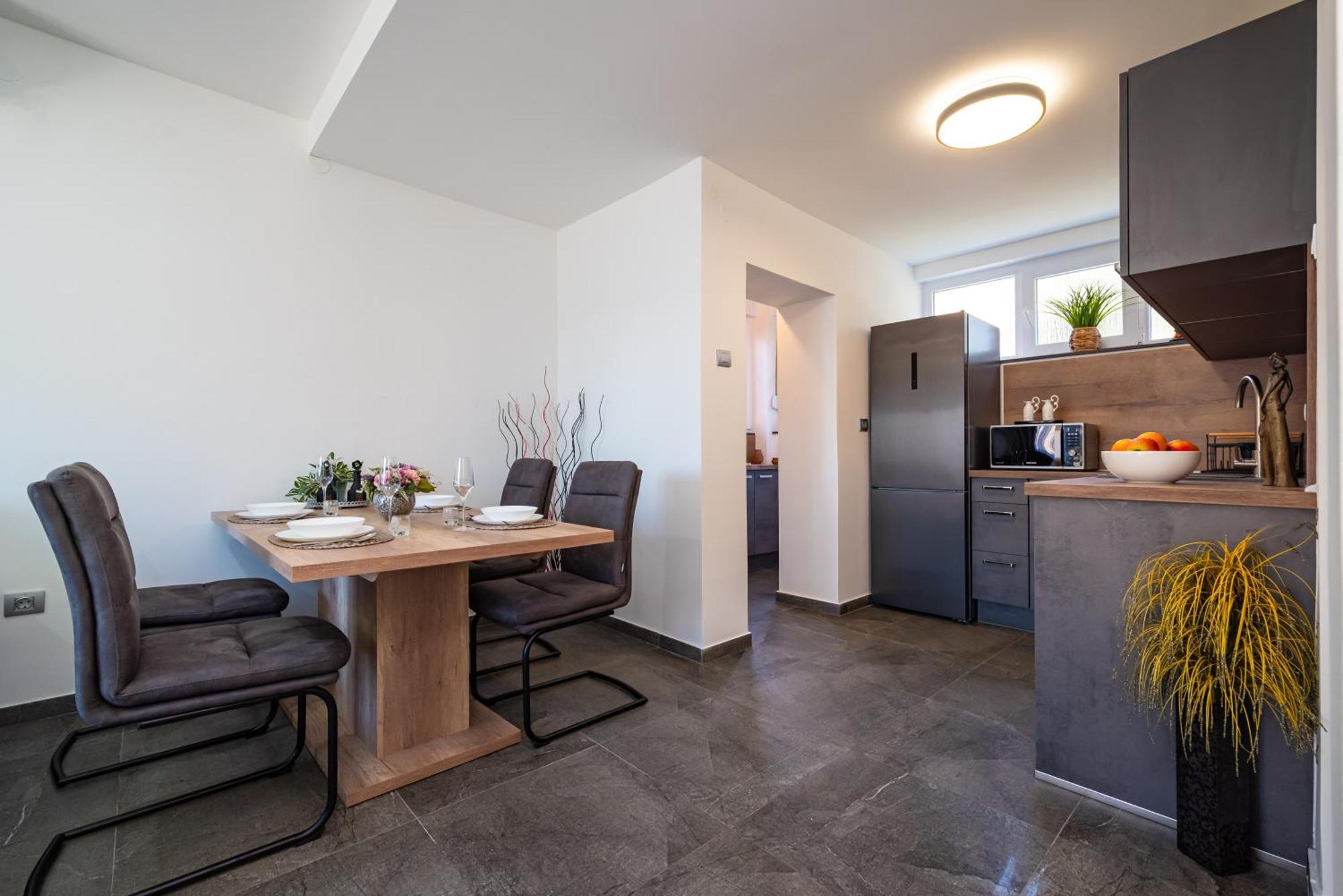 Kolovare Garden Oasis - First Row By Sea Apartment Zadar Ngoại thất bức ảnh