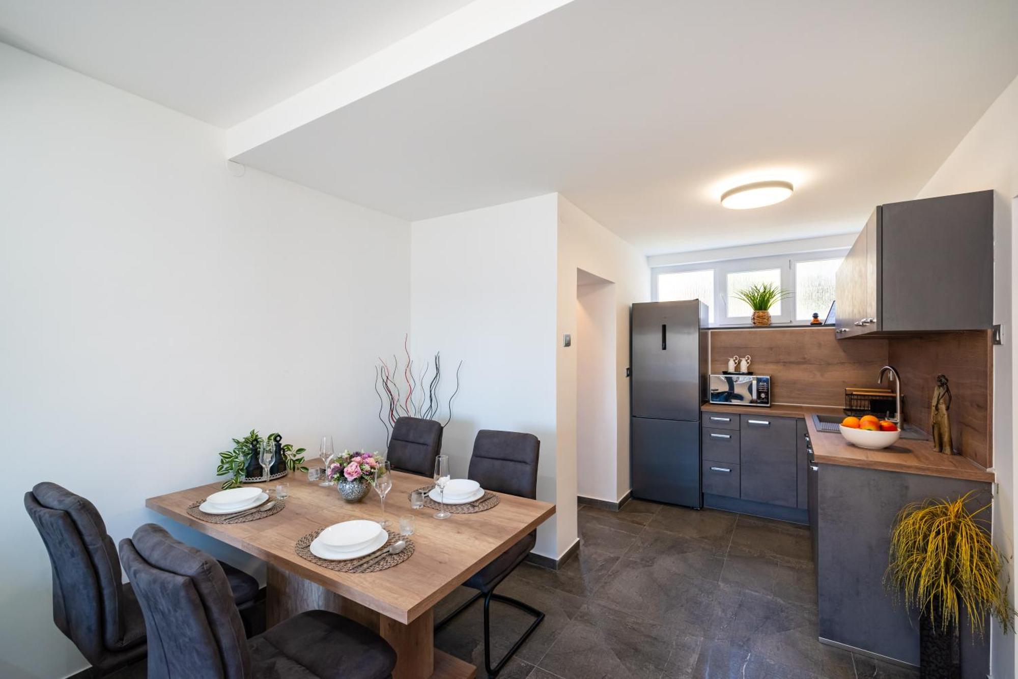 Kolovare Garden Oasis - First Row By Sea Apartment Zadar Ngoại thất bức ảnh