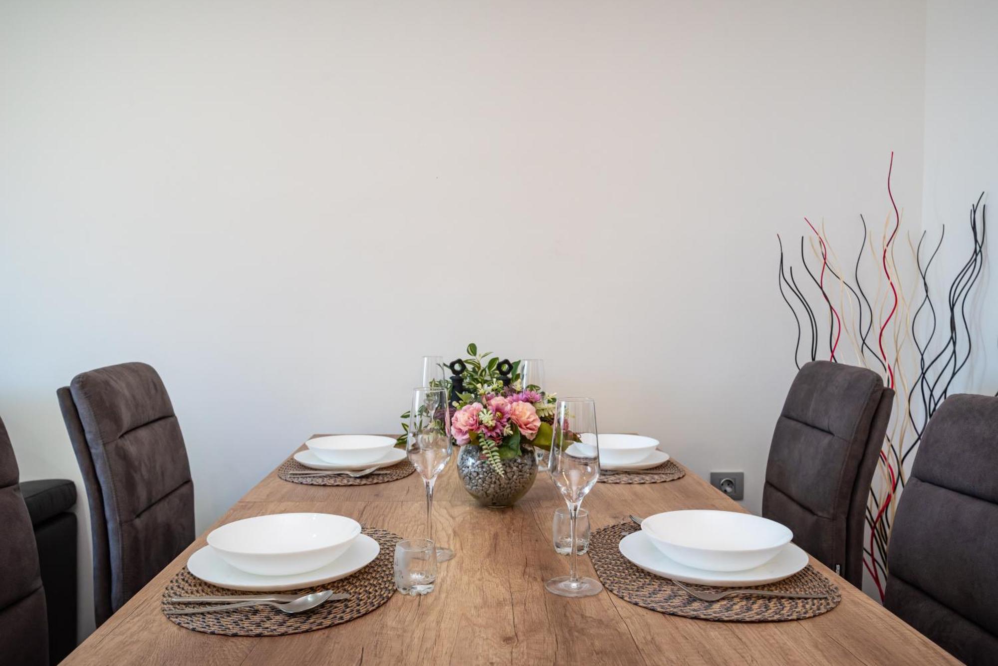 Kolovare Garden Oasis - First Row By Sea Apartment Zadar Ngoại thất bức ảnh